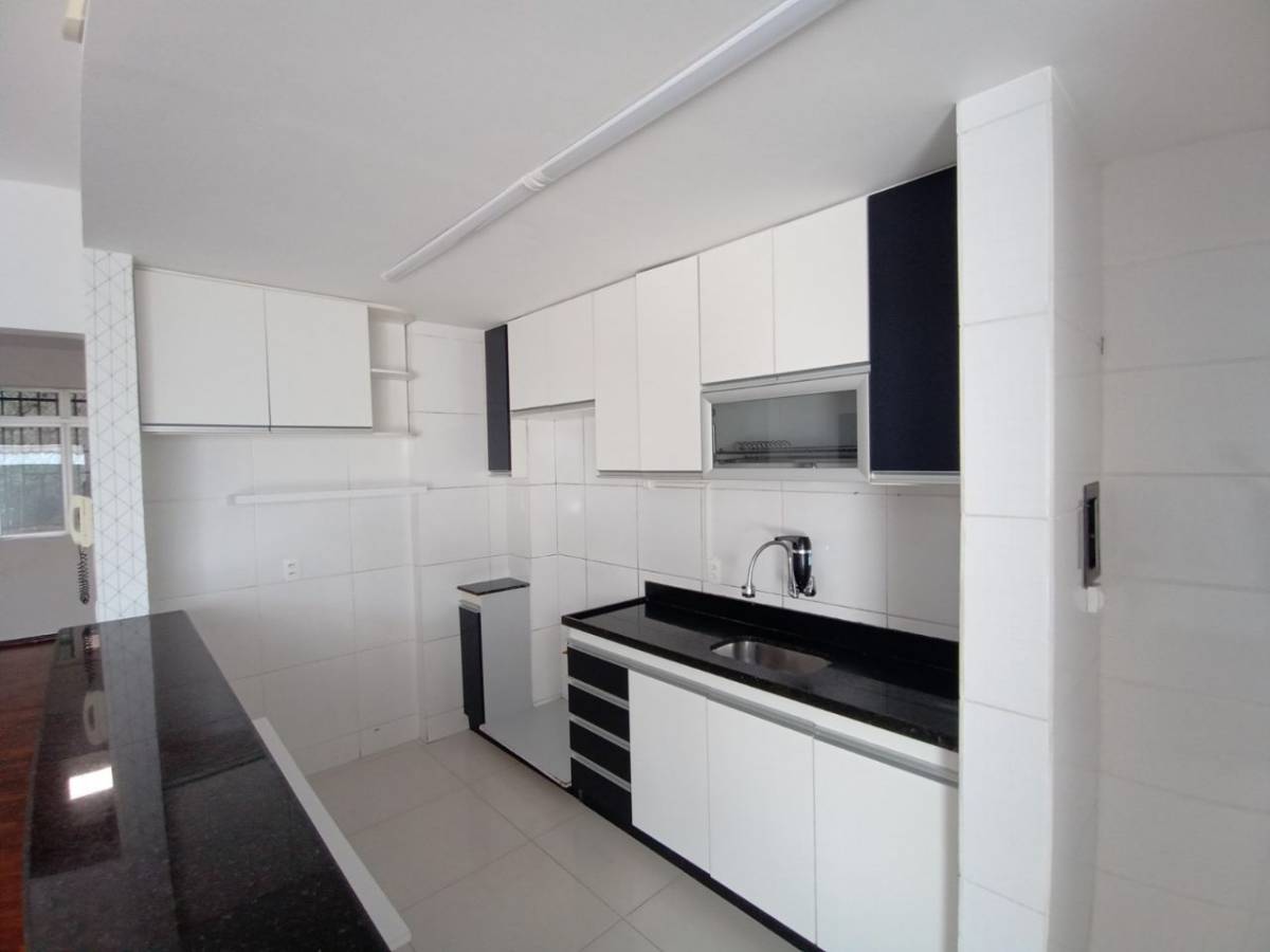 Apartamento com 3 Quartos, Santo Antônio, Belo Horizonte — foto 2