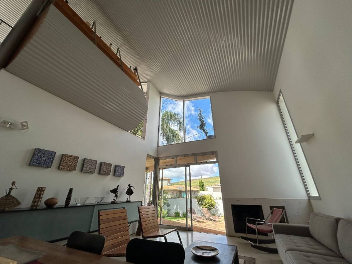 Casa em condomínio com 3 Quartos, Alphaville