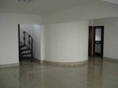 Cobertura de 415,00m², à venda