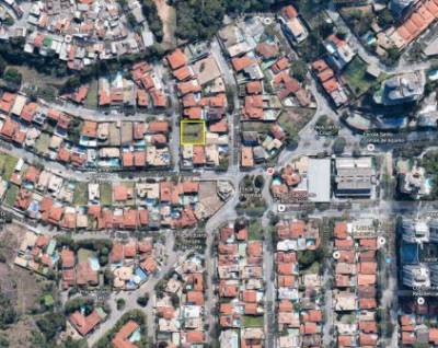 Lote de 900,00m², à venda