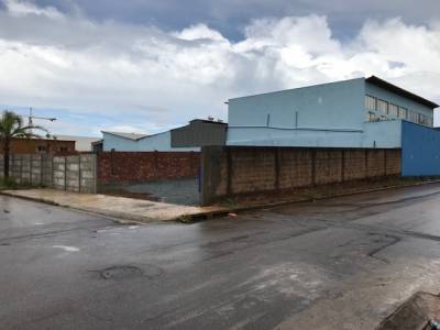 Terreno / Área de 360,00m², para alugar