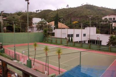 Casa de 1.620,00m², à venda