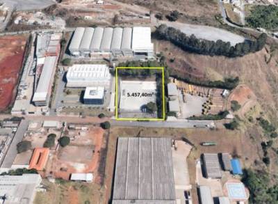Terreno / Área de 5.457,00m², para alugar