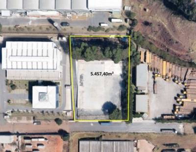 Terreno / Área de 5.457,00m², para alugar