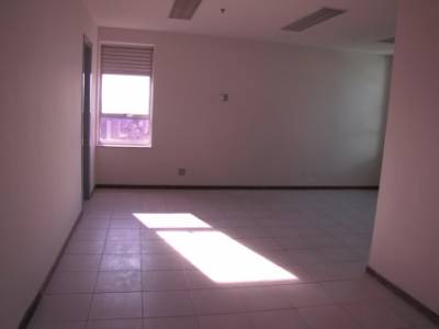 Sala de 26,30m², para alugar