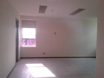 Sala de 26,30m², para alugar