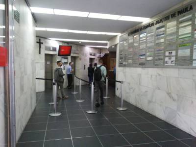 Sala de 130,00m², para alugar