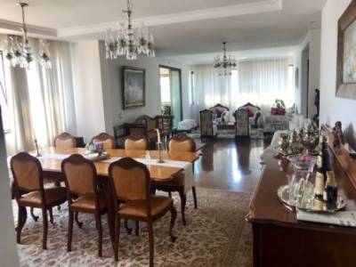 Apartamento de 240,00m², à venda