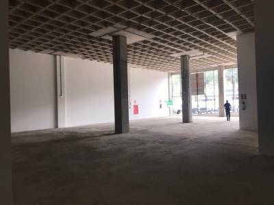 Loja de 920,00m², para alugar