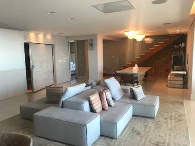 Apartamento de 420,00m², à venda