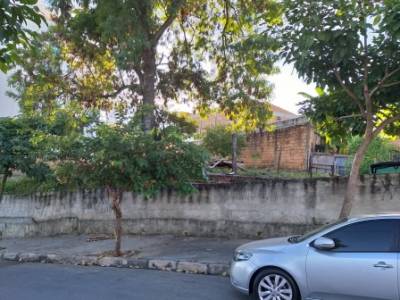 Terreno / Área de 2.300,00m², para alugar