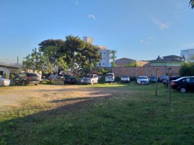 Terreno / Área de 2.300,00m², para alugar