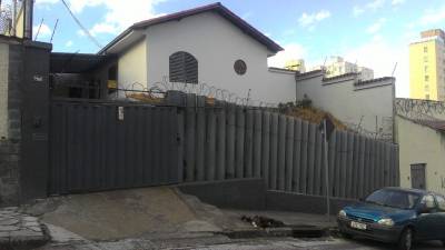 Casa de 216,00m², para alugar