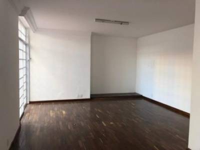 Casa comercial de 400,00m², para alugar