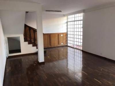 Casa comercial de 400,00m², para alugar