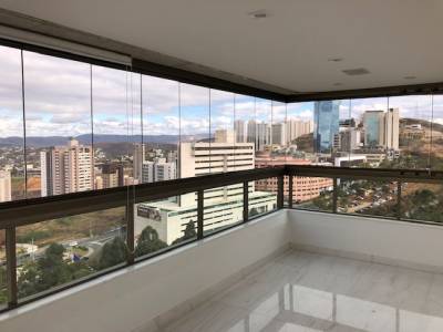 Apartamento de 260,00m², à venda