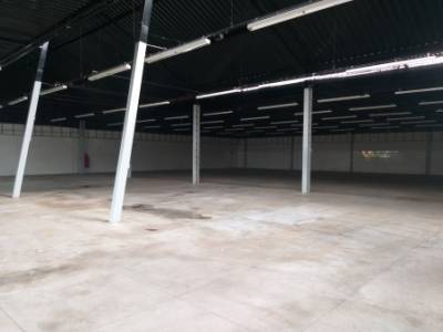 Loja de 2.250,00m², para alugar