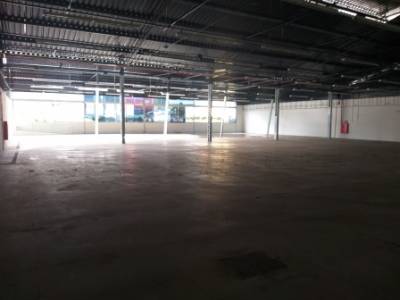 Loja de 2.250,00m², para alugar