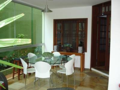 Casa de 312,00m², à venda
