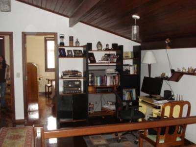 Casa de 312,00m², à venda