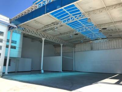 Loja de 1.130,00m², à venda