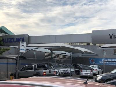 Lote de 302,48m², à venda