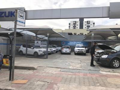 Lote de 302,48m², à venda