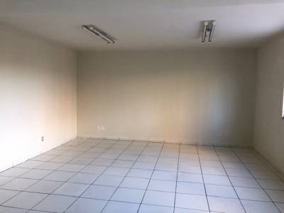 Sala de 41,67m², para alugar