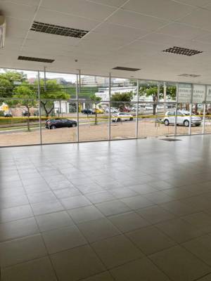 Loja de 2.542,22m², para alugar