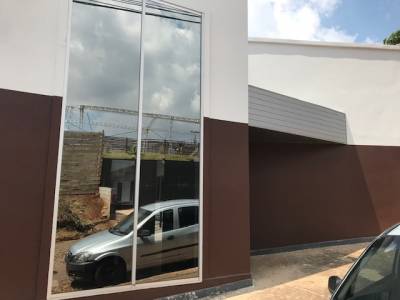 Sala de 163,54m², para alugar