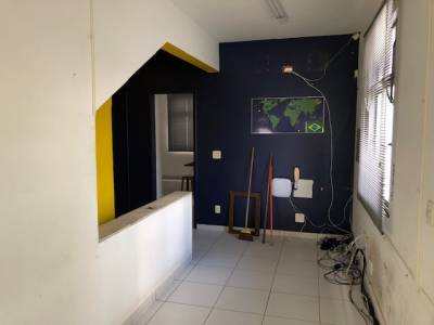 Casa comercial de 219,00m², para alugar