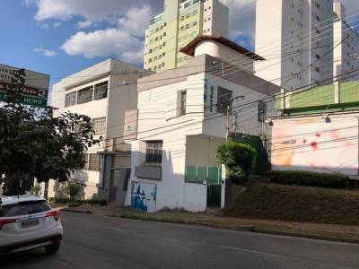 Casa comercial de 219,00m², para alugar