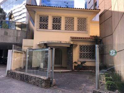 Casa comercial de 200,00m², para alugar