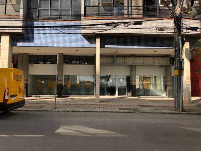 Loja de 474,00m², à venda