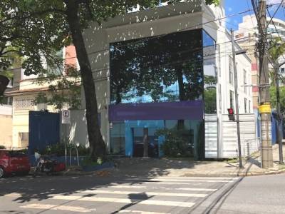 Prédio de 624,44m², à venda