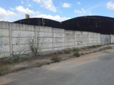 Lote Comercial de 705,00m², para alugar