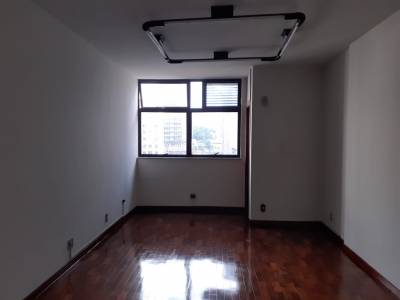 Sala de 0,00m², para alugar