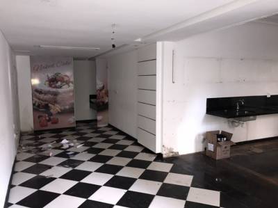 Casa comercial de 210,00m², à venda