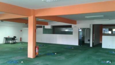 Sala de 290,00m², para alugar