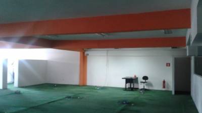 Sala de 290,00m², para alugar