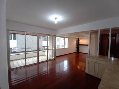 Apartamento de 160,00m²,  à venda 